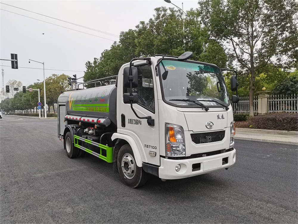 5方消防灑水車-湖北旺龍5方小型消防灑水車廠家價格